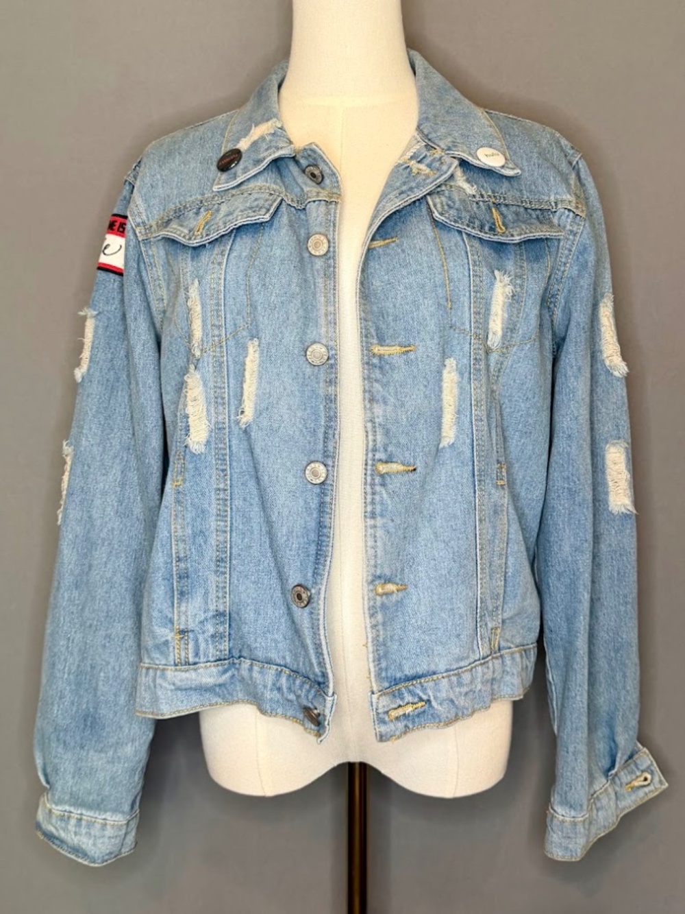 Handmaid’s Tale Premiere Denim Jacket XXL Distressed Resist Patch Jacket